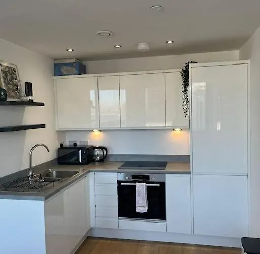 Stylish & Cosy One Bedroom Condo